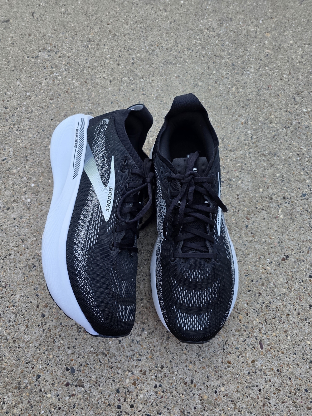 Brooks Adrenaline 25 Sneaker Women Size 11